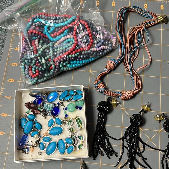 Vintage lot of jewelry beads pieces, African beads - Picture 2 of 7